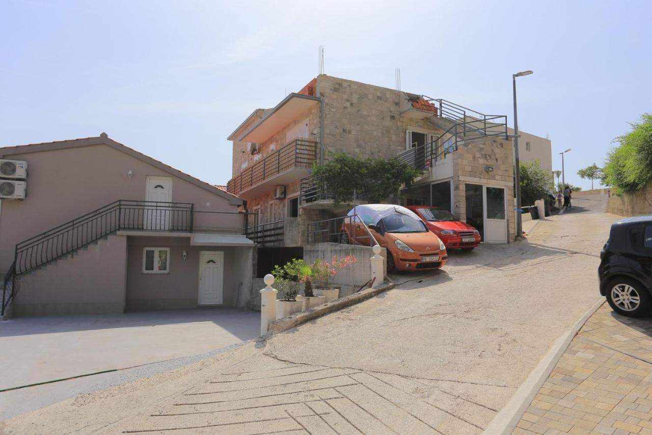 Apartments With A Parking Space Brela, Makarska - 789 Exterior photo